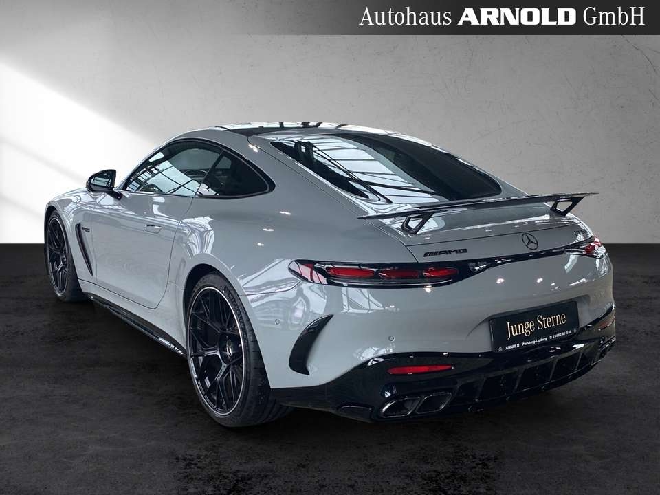 Mercedes-Benz AMG GT - Imagem 4