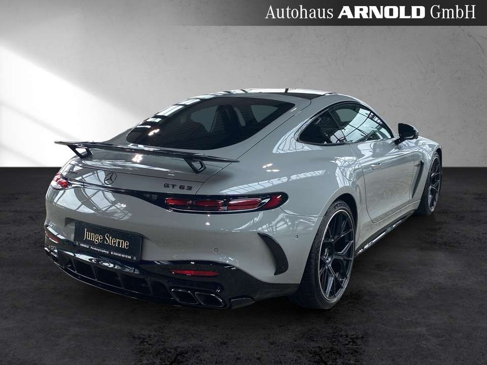 Mercedes-Benz AMG GT - Imagem 5