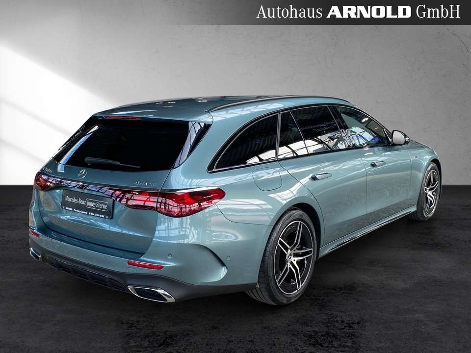 Mercedes-Benz E 300 - Imagem 5