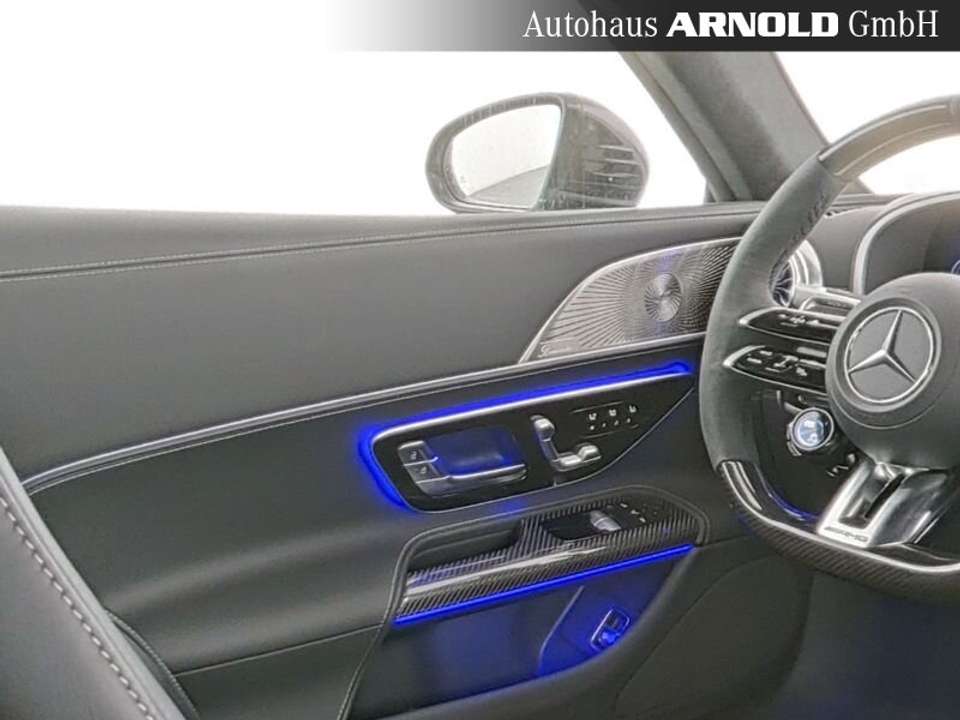 Mercedes-Benz AMG GT - Imagem 9