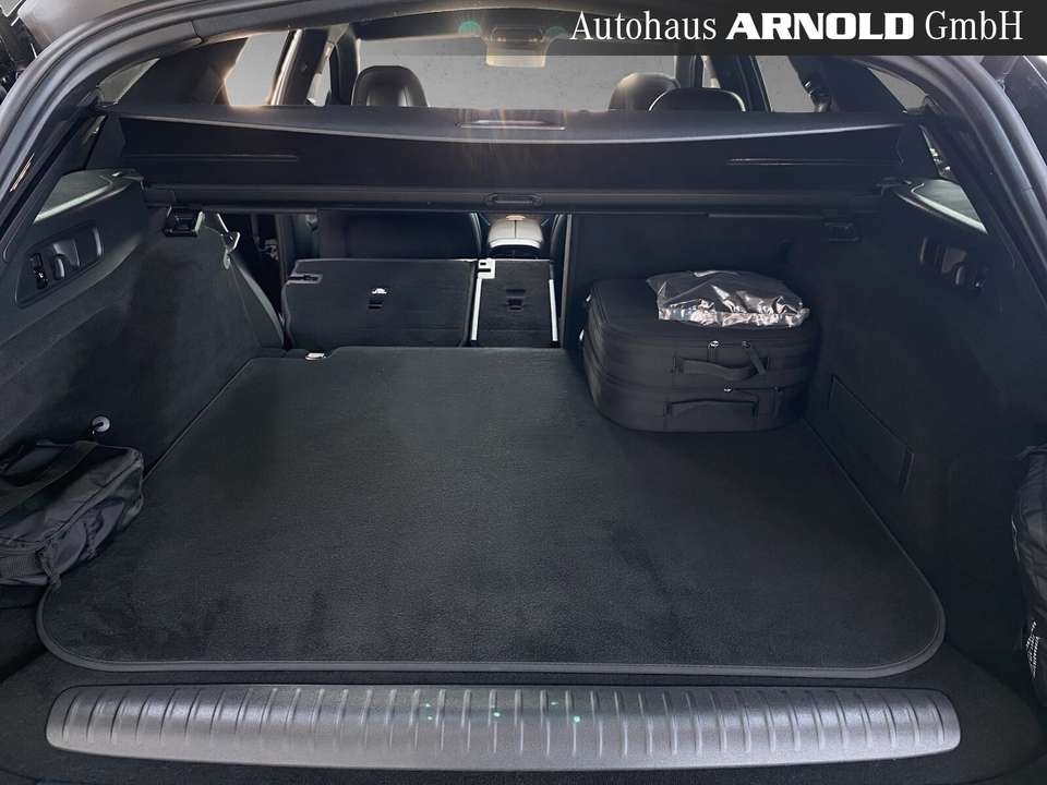 Mercedes-Benz E 300 - Imagem 11
