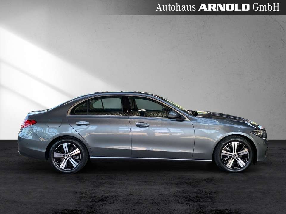 Mercedes-Benz C 180 - Imagem 6