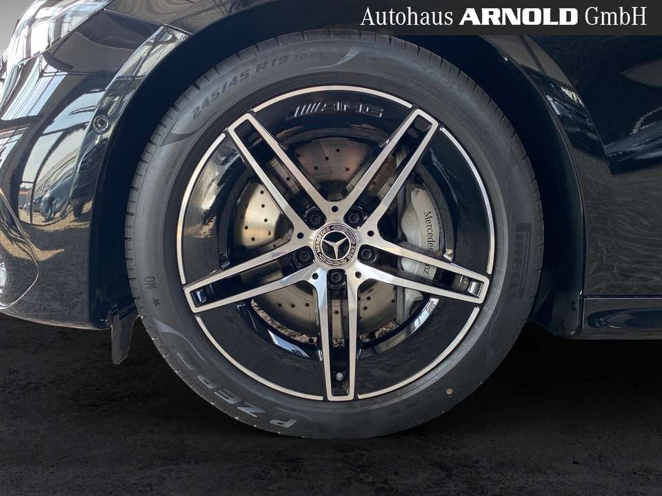 Mercedes-Benz E 300 - Imagem 15