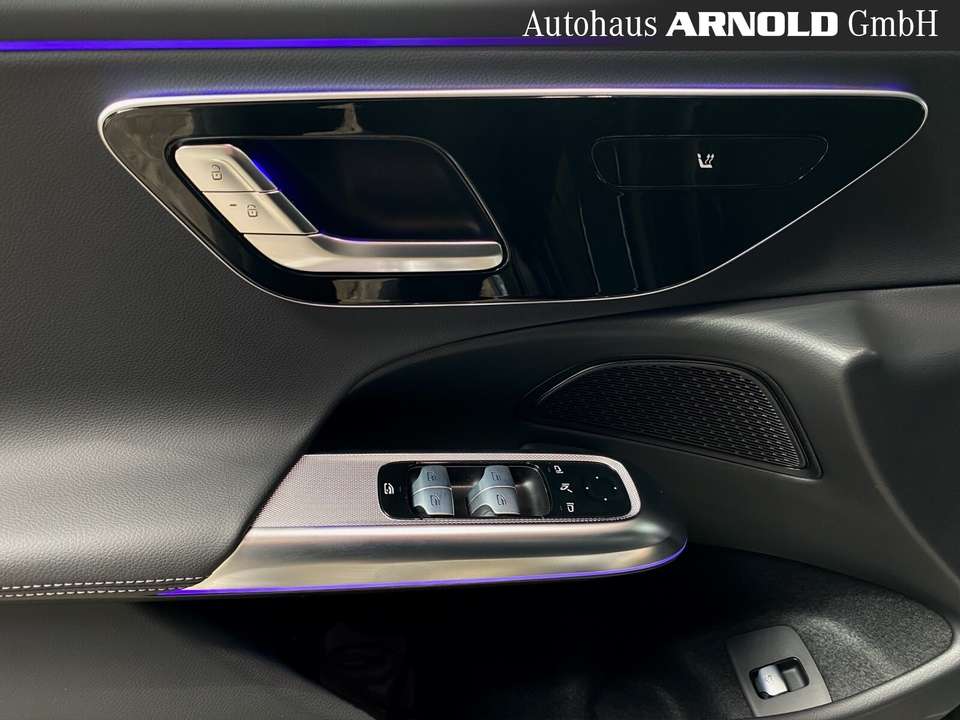 Mercedes-Benz E 220 - Imagem 14