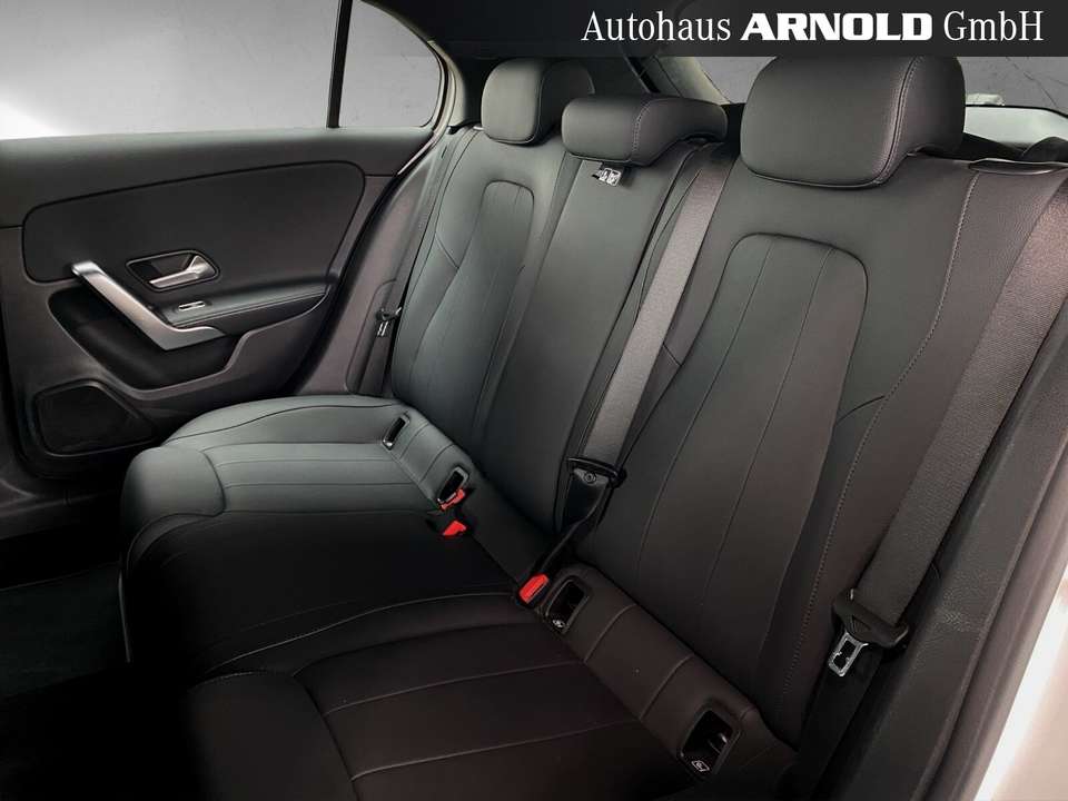 Mercedes-Benz A 200 - Imagem 10
