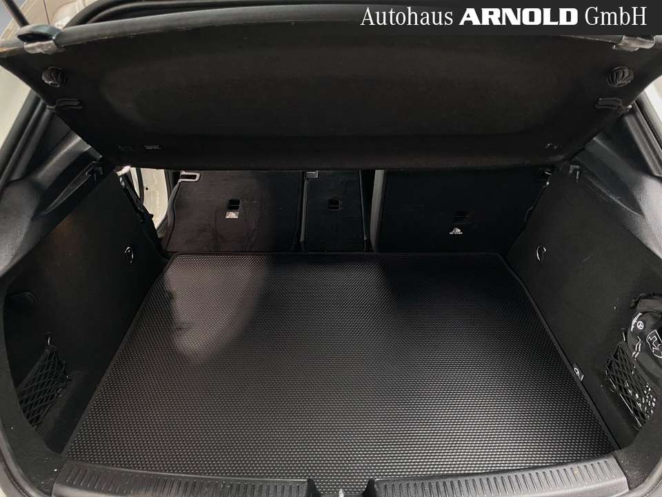 Mercedes-Benz A 200 - Imagem 11