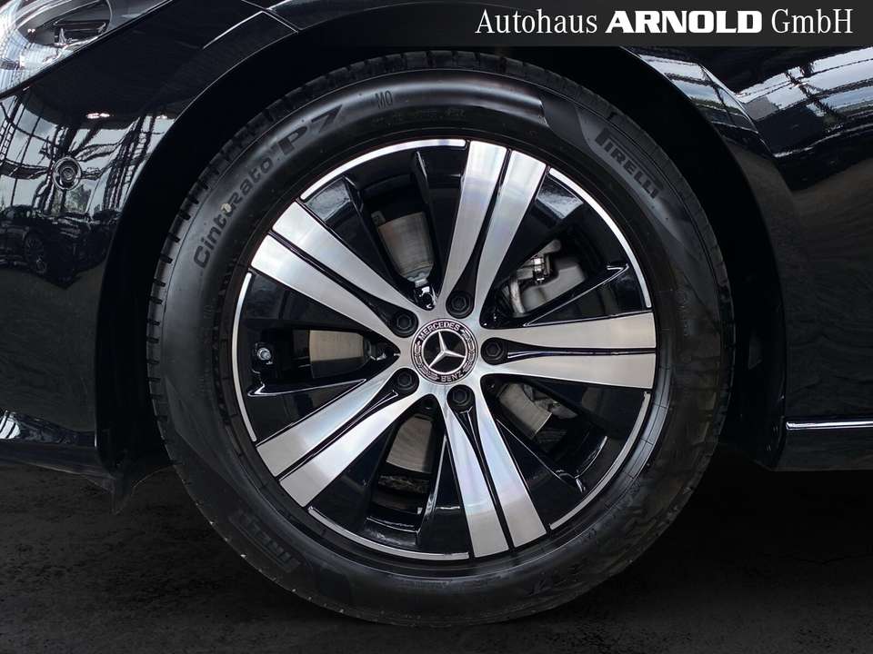 Mercedes-Benz C 200 - Imagem 15