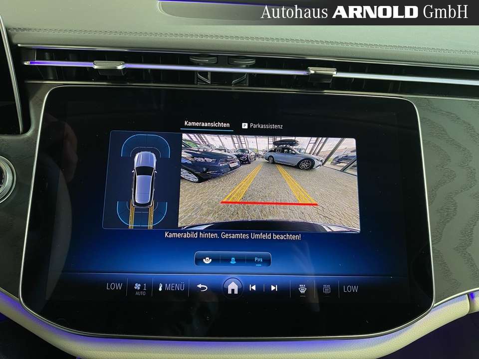 Mercedes-Benz E 200 - Imagem 12