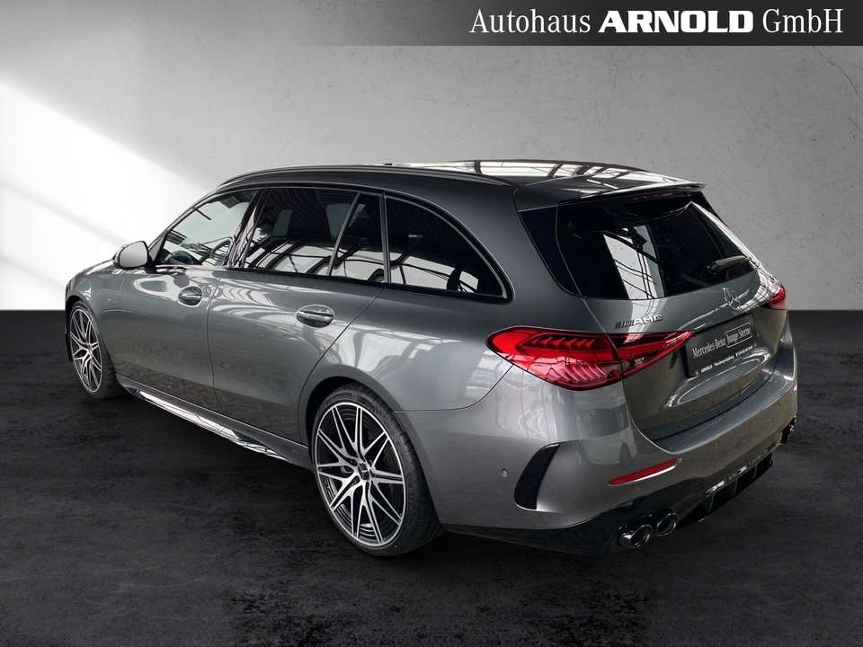 Mercedes-Benz C 43 AMG - Imagem 4