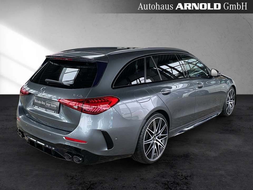 Mercedes-Benz C 43 AMG - Imagem 5