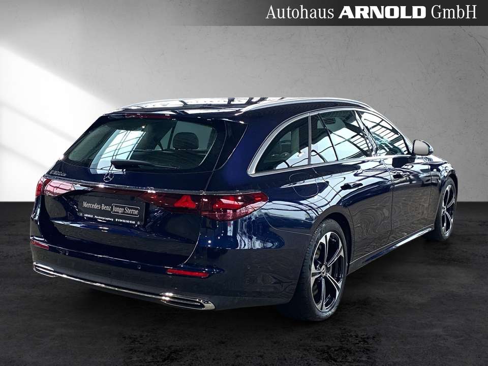 Mercedes-Benz E 300 - Imagem 5