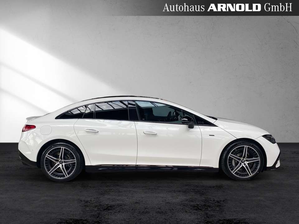 Mercedes-Benz EQE 43 - Imagem 6