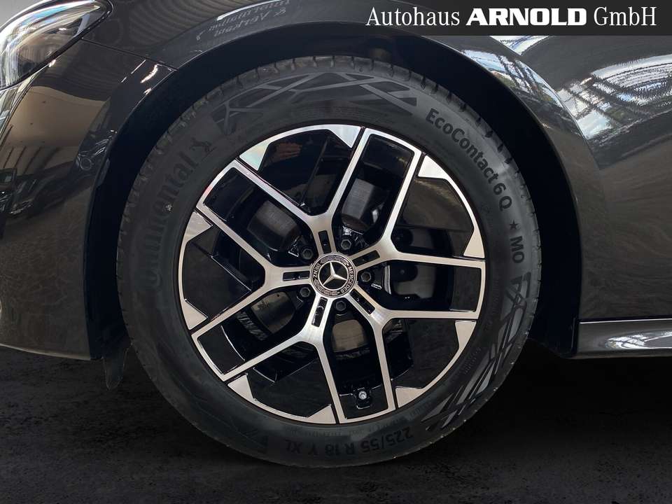 Mercedes-Benz E 200 - Imagem 15