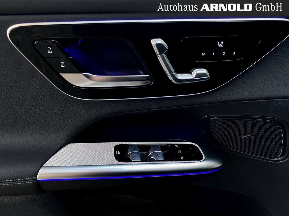 Mercedes-Benz GLC 300 - Imagem 14