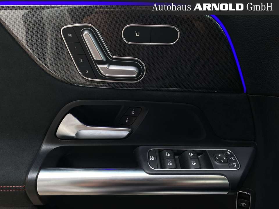 Mercedes-Benz GLA 200 - Imagem 14
