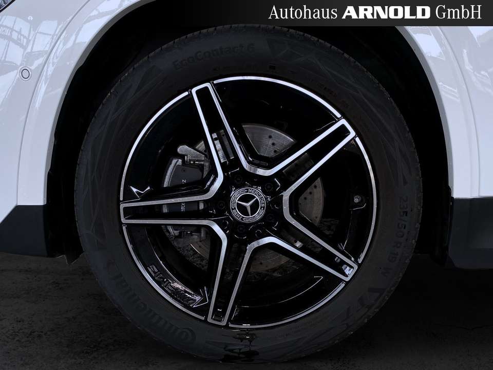 Mercedes-Benz GLA 200 - Imagem 15