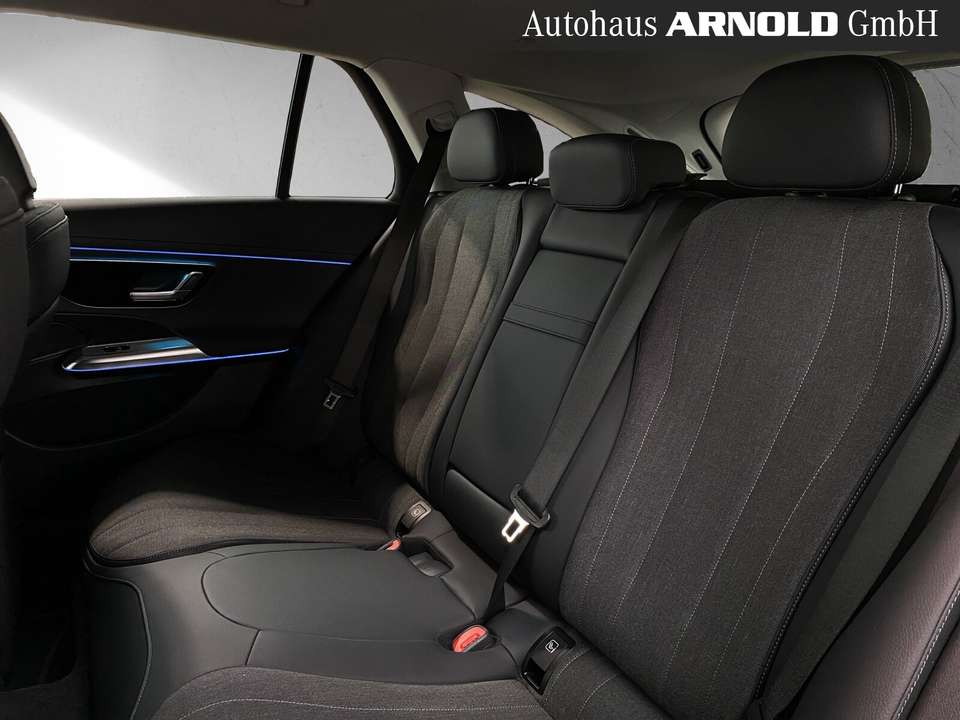 Mercedes-Benz E 300 - Imagem 10