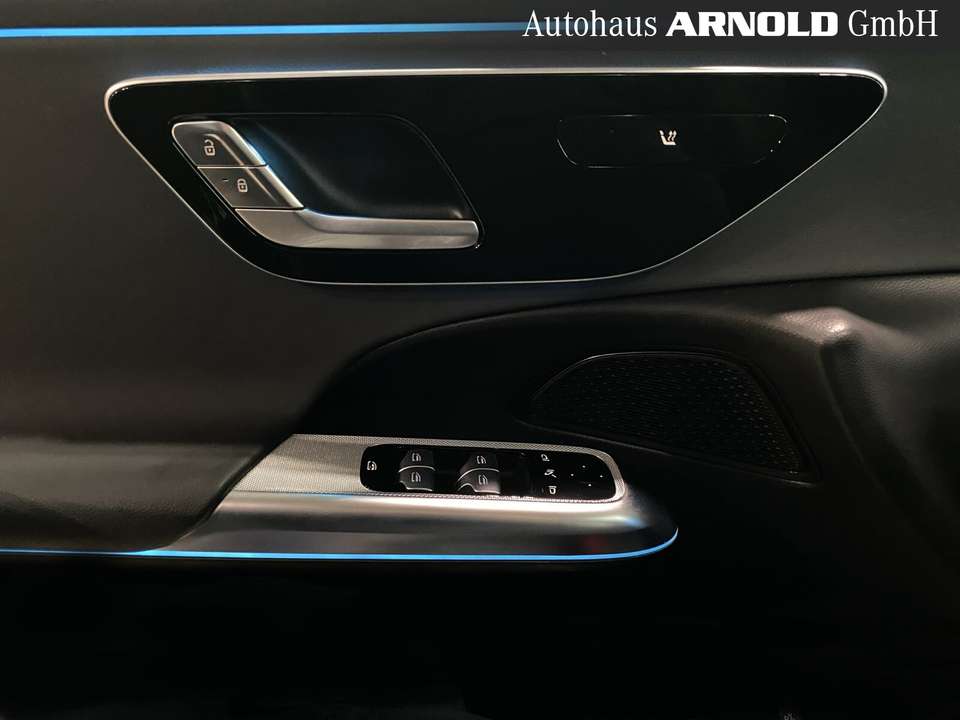 Mercedes-Benz E 300 - Imagem 14