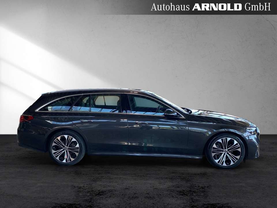 Mercedes-Benz E 220 - Imagem 6