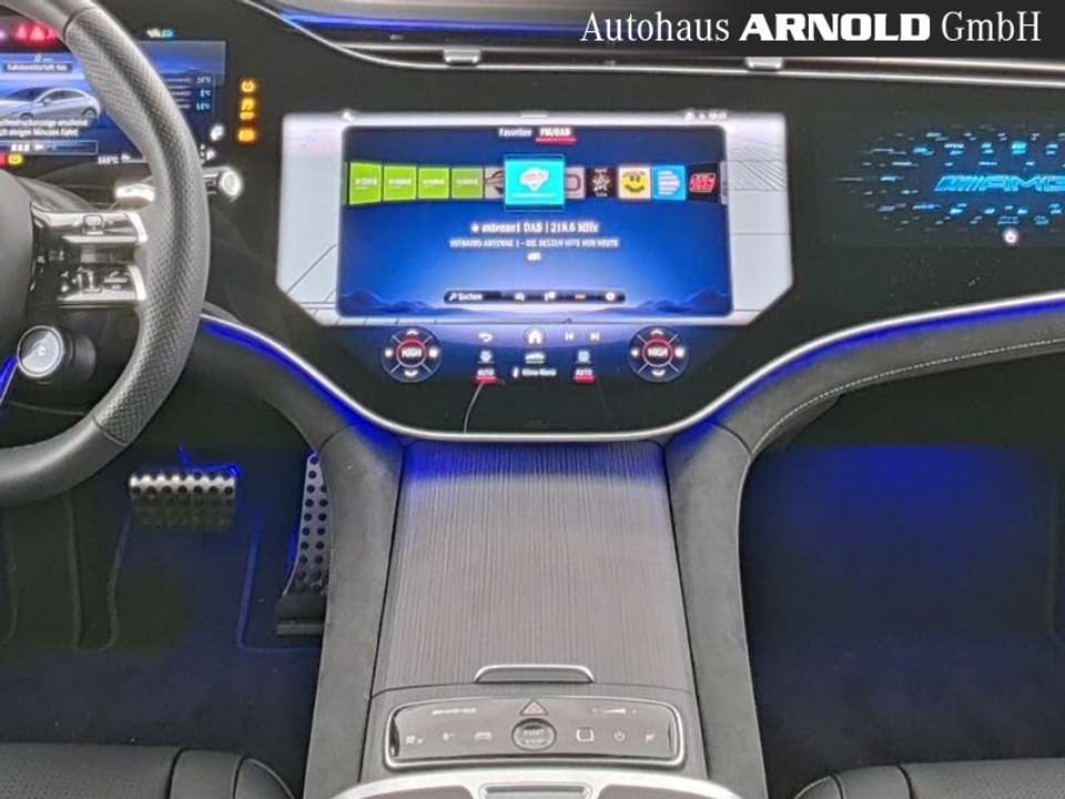 Mercedes-Benz EQE 43 - Imagem 6
