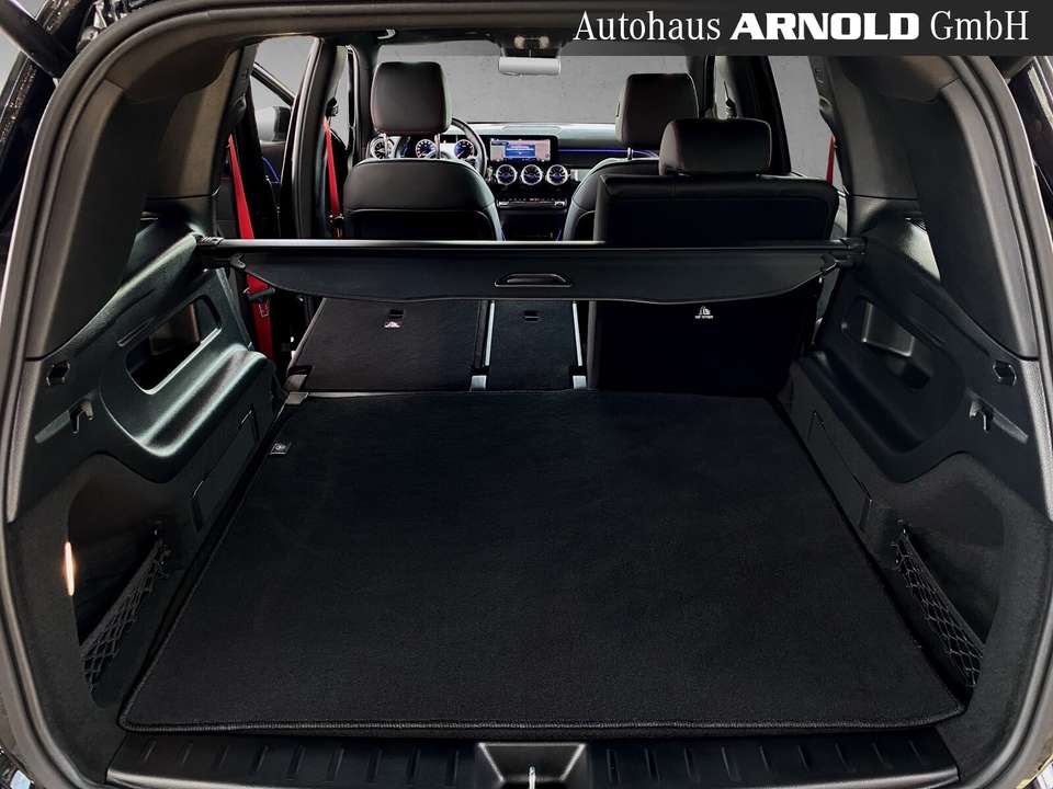 Mercedes-Benz GLB 35 AMG - Imagem 11