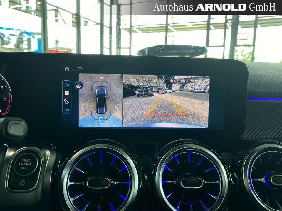 Mercedes-Benz GLB 35 AMG - Imagem 13
