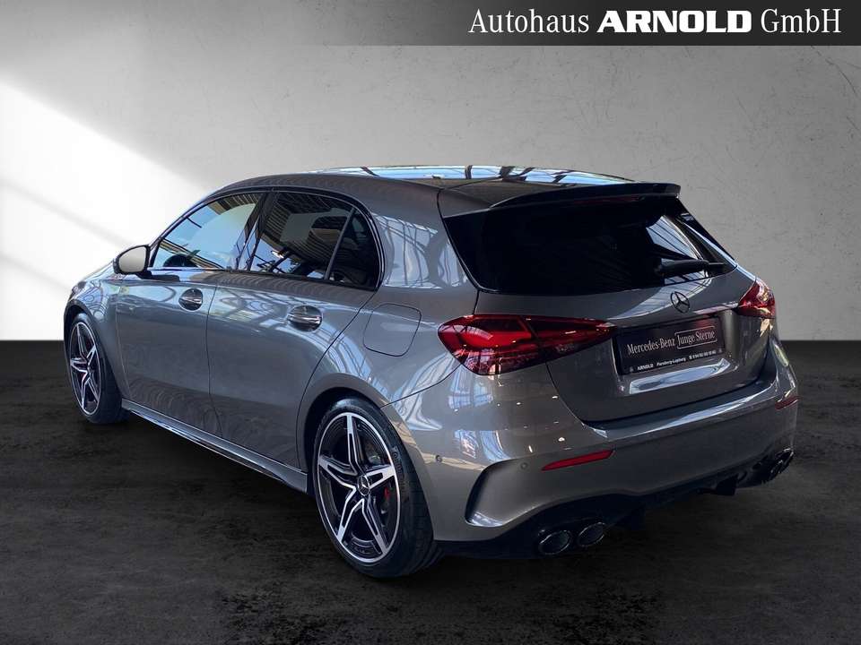 Mercedes-Benz A 45 AMG - Imagem 4