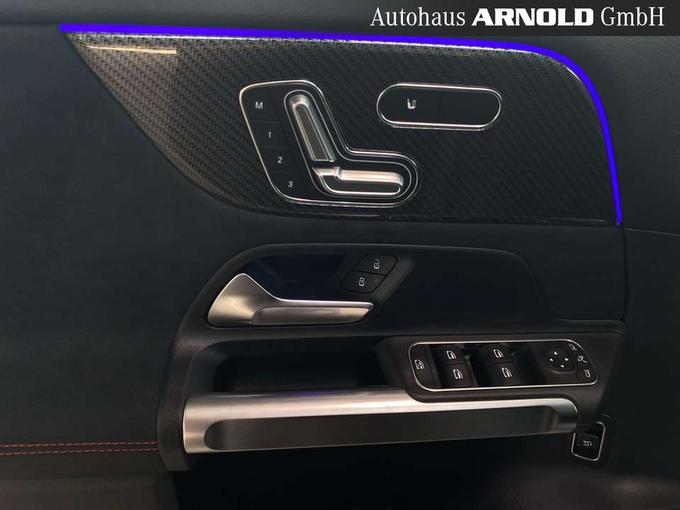 Mercedes-Benz GLB 35 AMG - Imagem 15