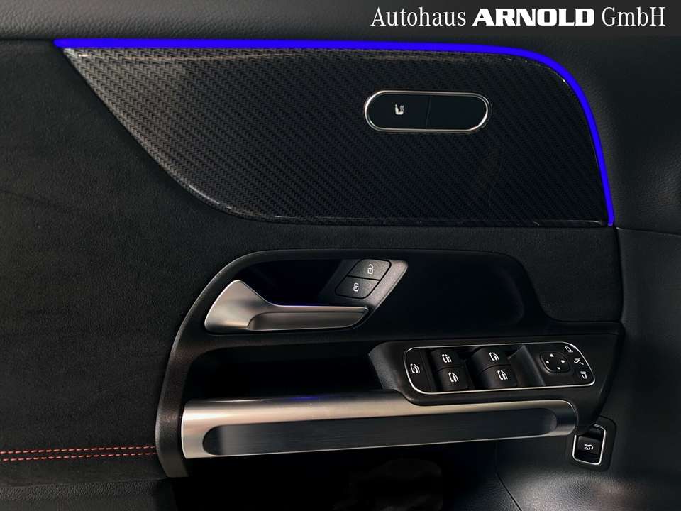 Mercedes-Benz GLB 35 AMG - Imagem 15