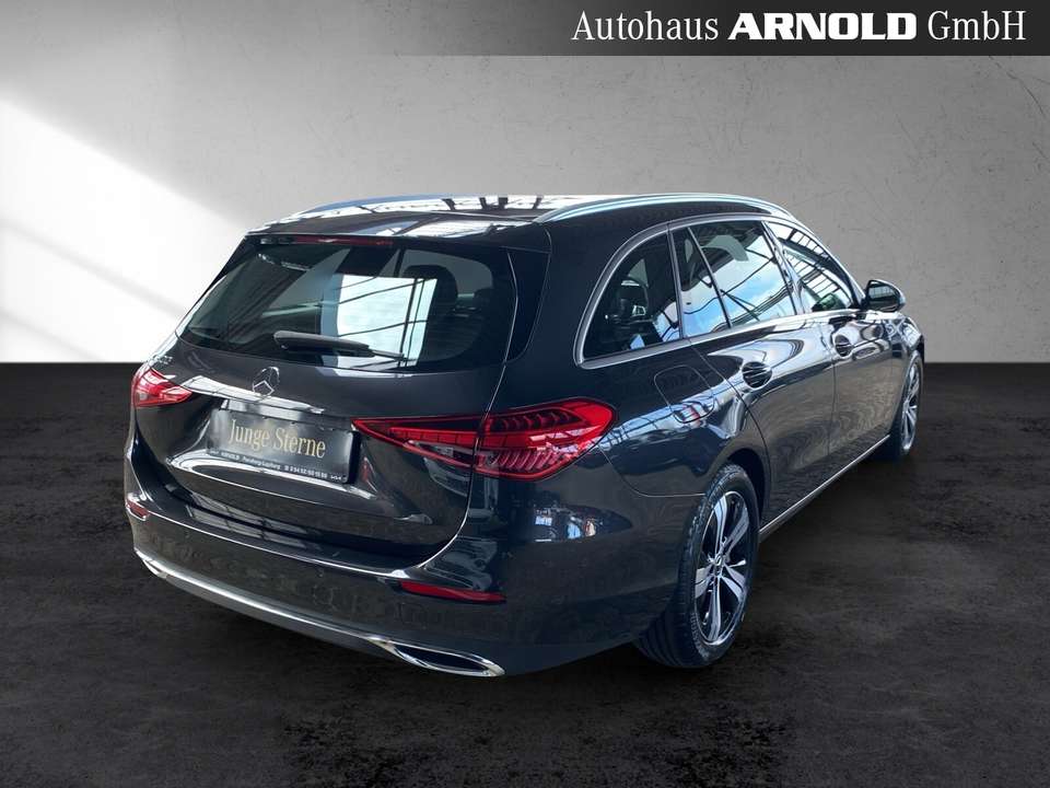 Mercedes-Benz C 200 - Imagem 5