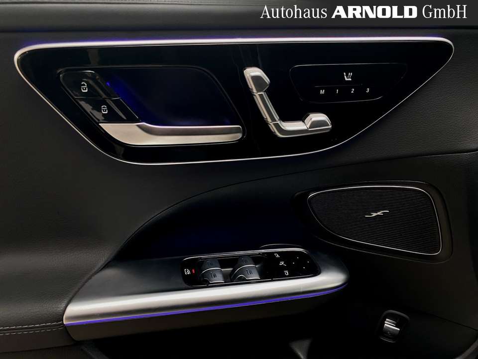 Mercedes-Benz C 180 - Imagem 14