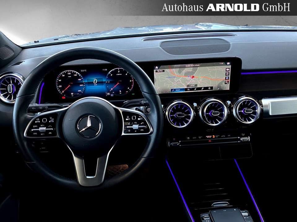 Mercedes-Benz GLB 220 - Imagem 9