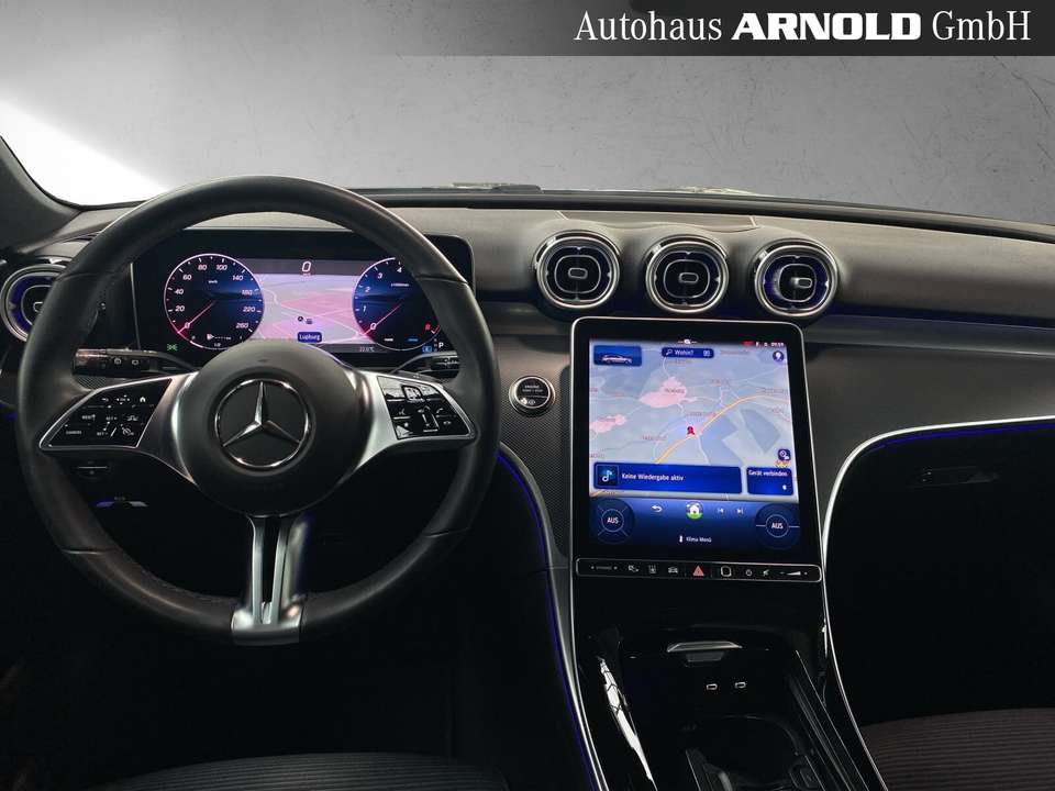 Mercedes-Benz C 180 - Imagem 9