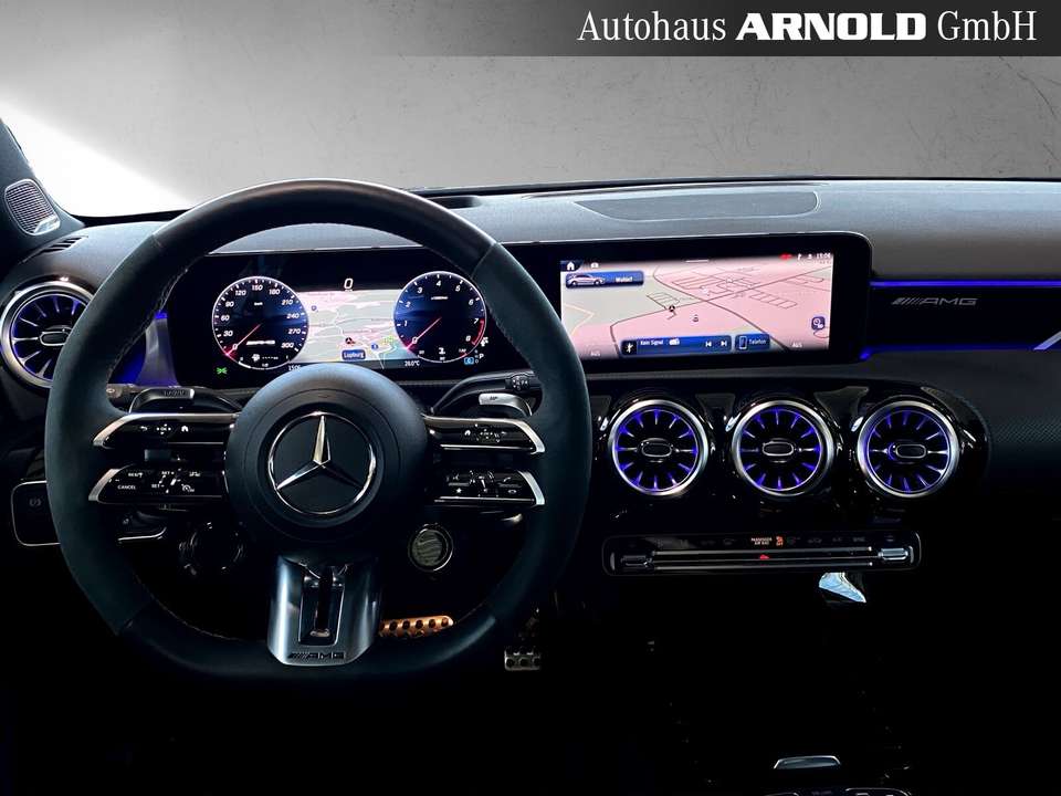 Mercedes-Benz A 45 AMG - Imagem 9