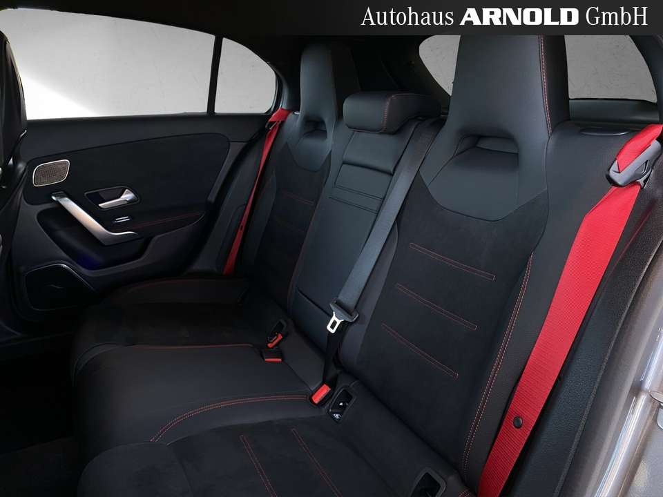 Mercedes-Benz A 45 AMG - Imagem 10