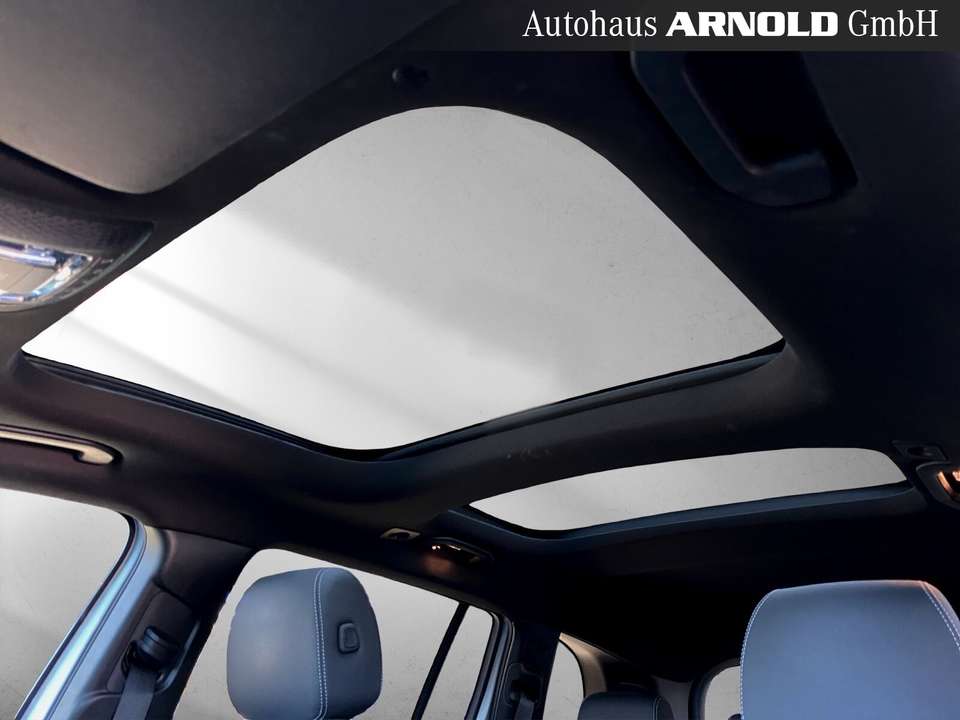 Mercedes-Benz GLB 220 - Imagem 14