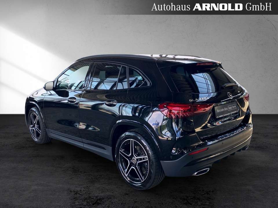 Mercedes-Benz GLA 220 - Imagem 4
