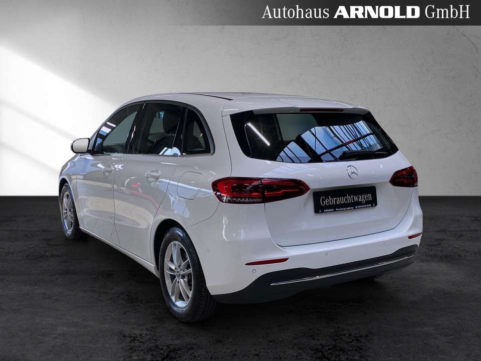 Mercedes-Benz B 180 - Imagem 4