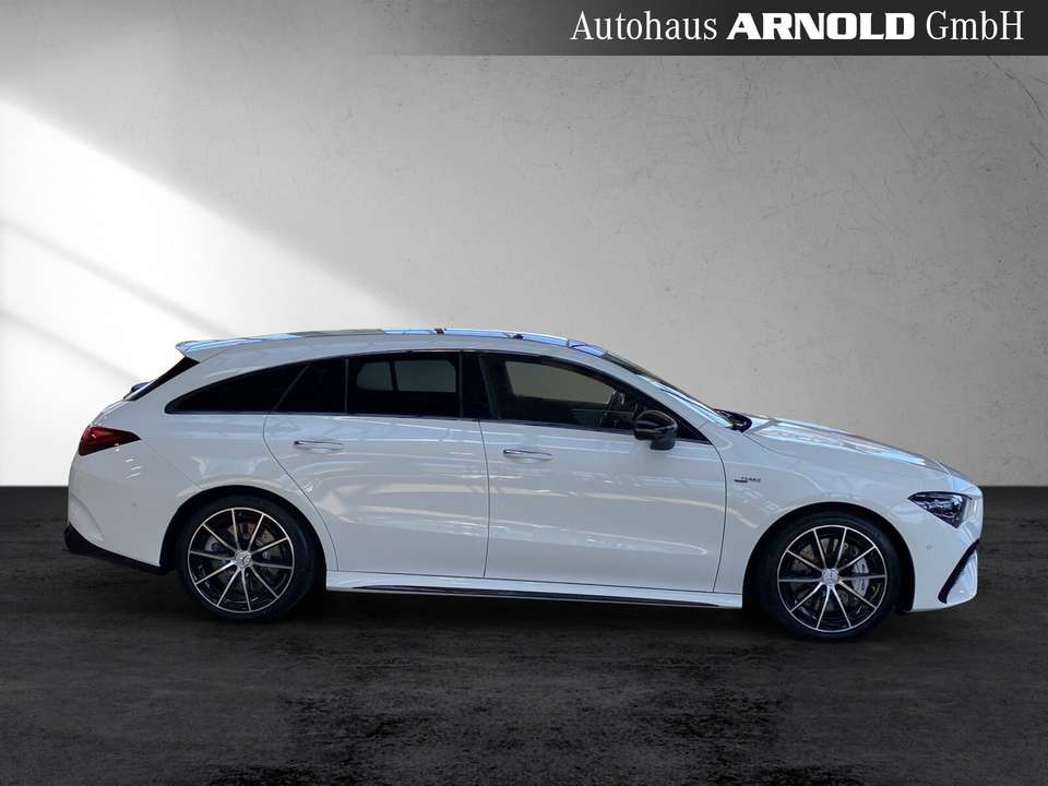 Mercedes-Benz CLA 35 AMG - Imagem 6