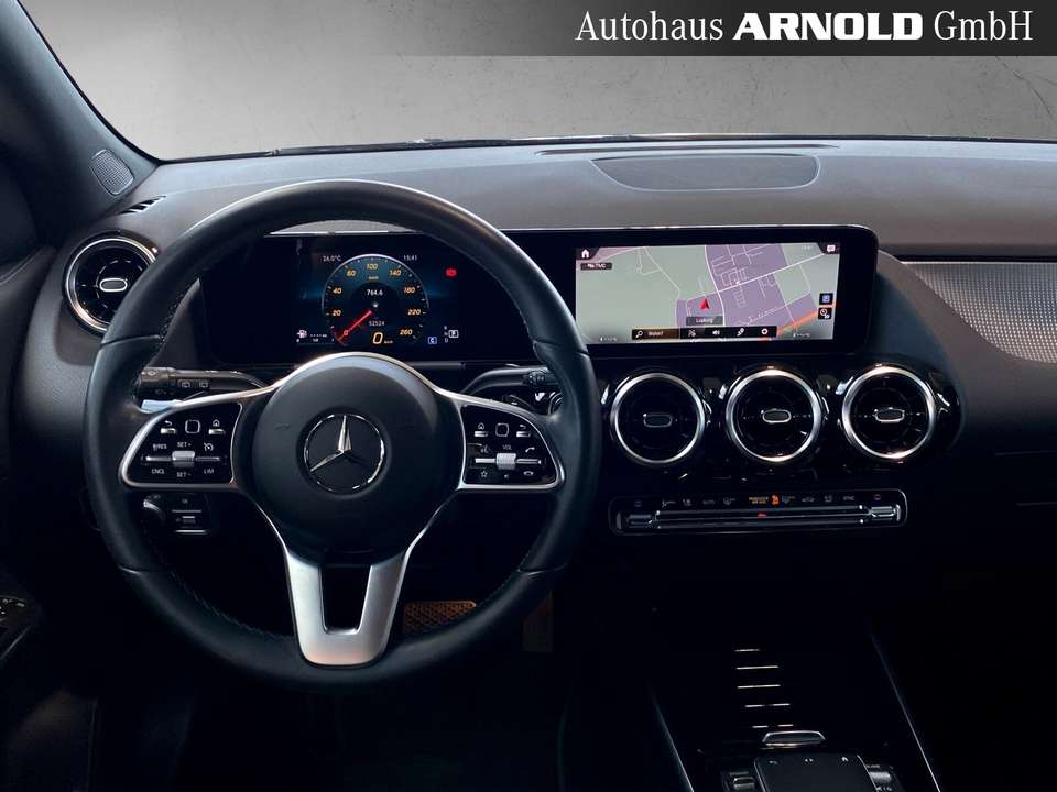 Mercedes-Benz GLA 200 - Imagem 9
