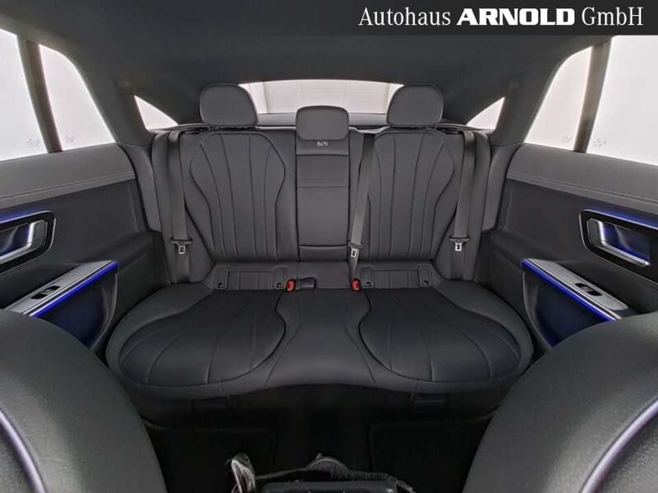 Mercedes-Benz EQE 350 - Imagem 9