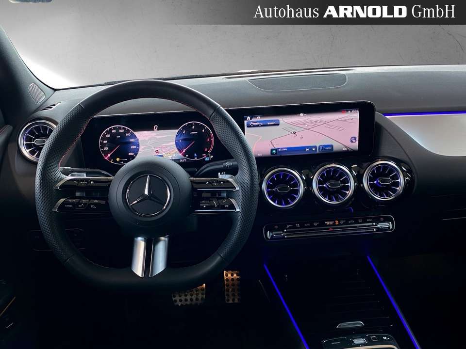 Mercedes-Benz GLA 220 - Imagem 9