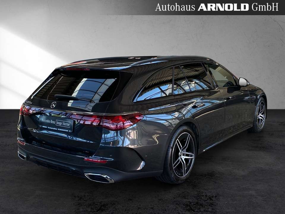 Mercedes-Benz E 220 - Imagem 5