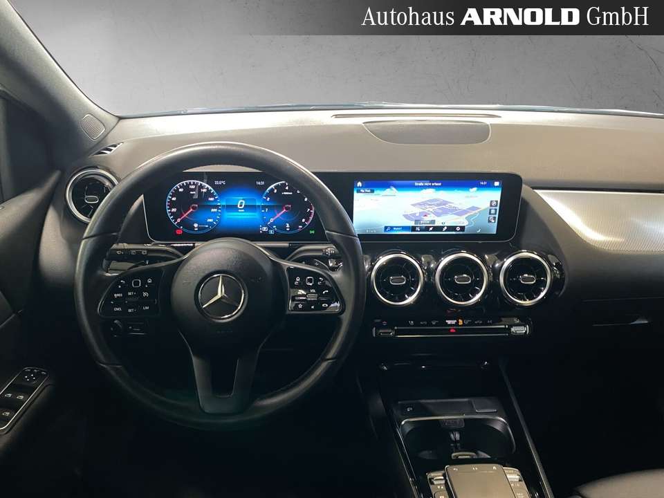 Mercedes-Benz B 180 - Imagem 9
