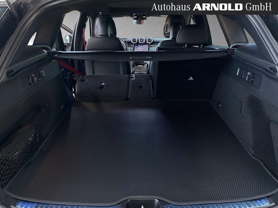 Mercedes-Benz GLC 43 AMG - Imagem 11