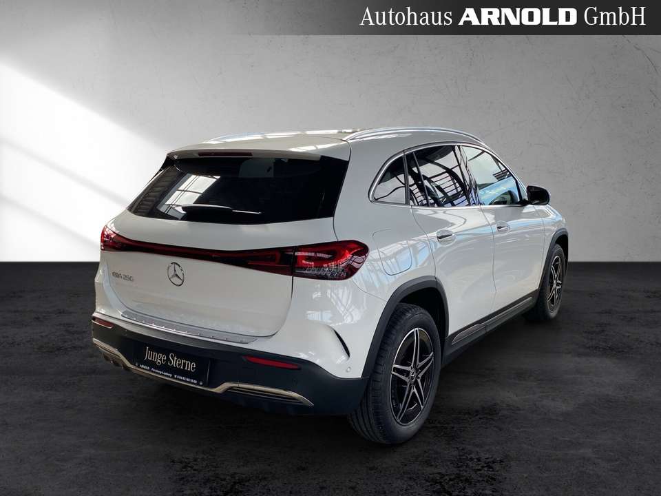 Mercedes-Benz EQA 250 - Imagem 5
