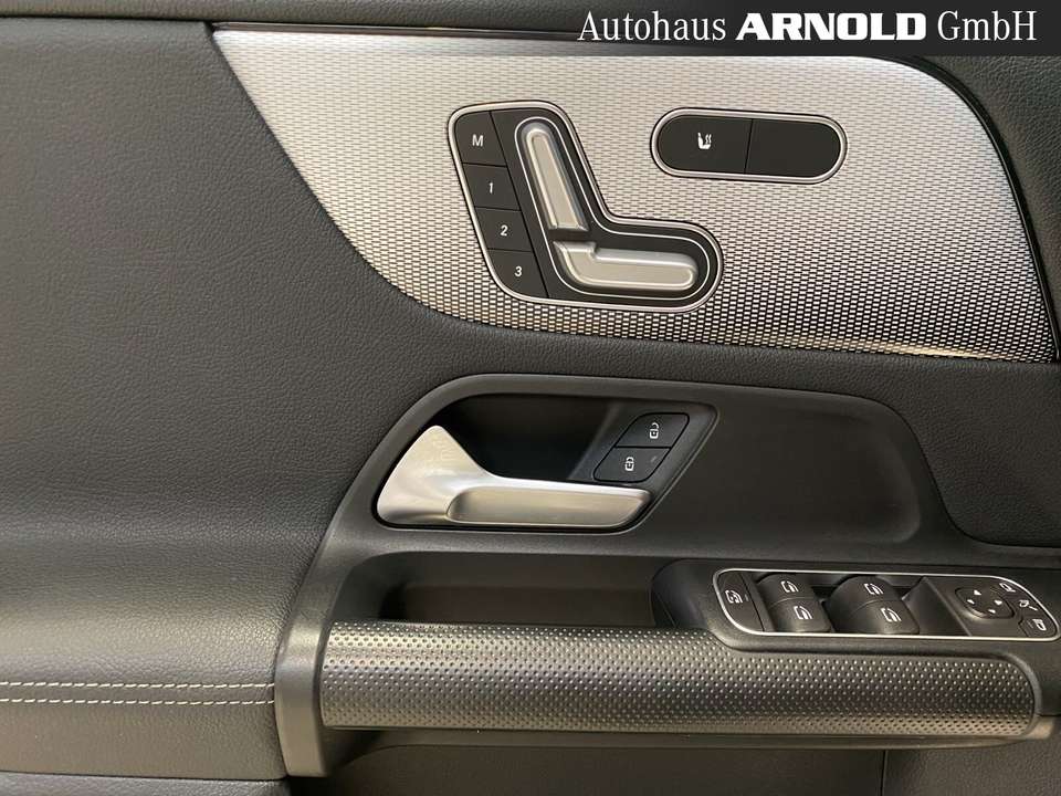 Mercedes-Benz B 180 - Imagem 15
