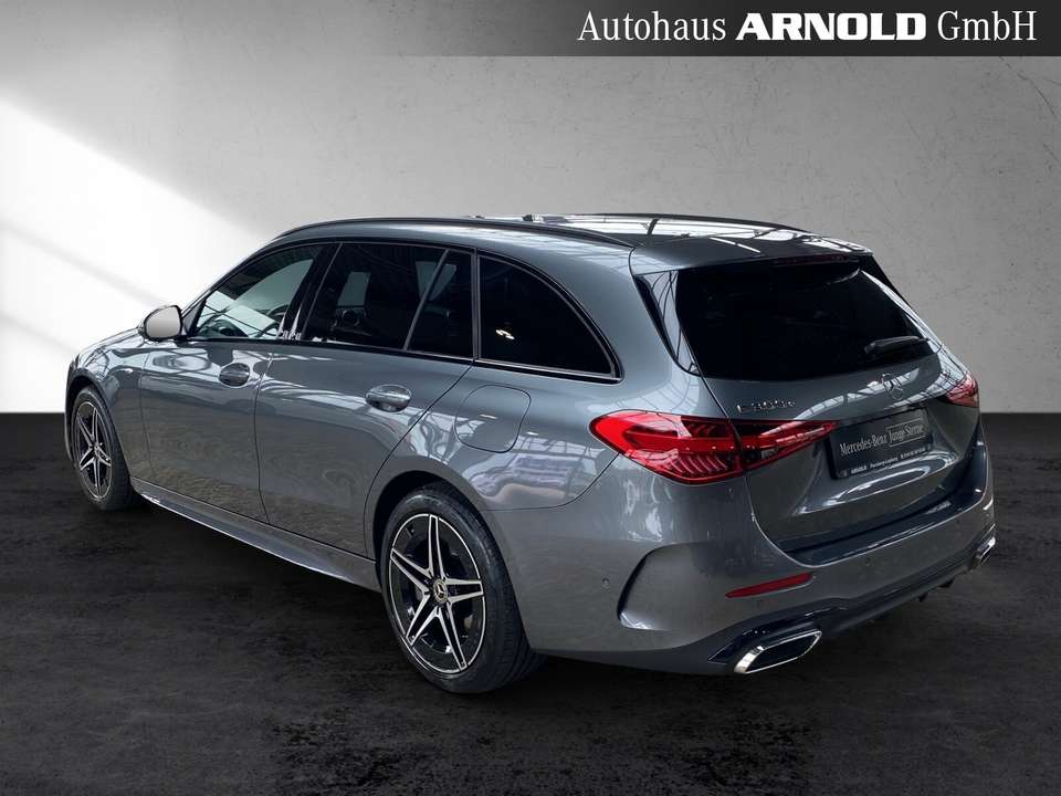 Mercedes-Benz C 300 - Imagem 4