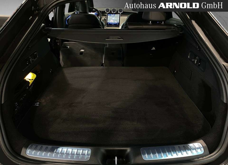 Mercedes-Benz GLC 300 - Imagem 11