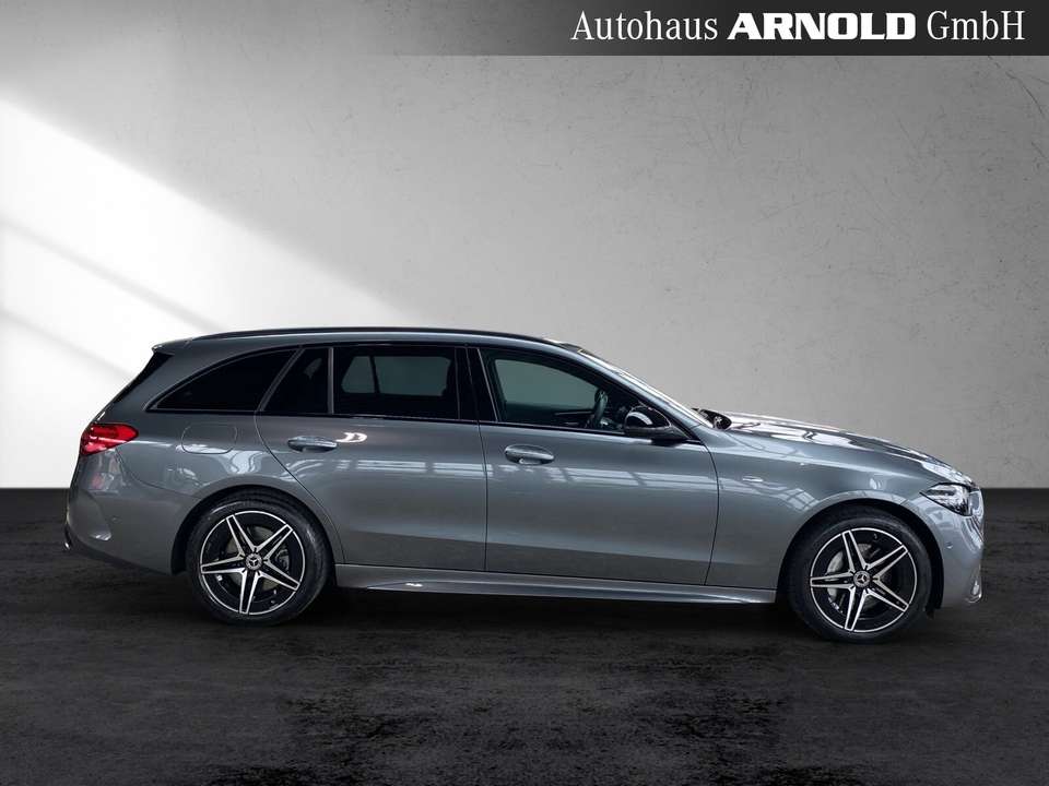 Mercedes-Benz C 300 - Imagem 6